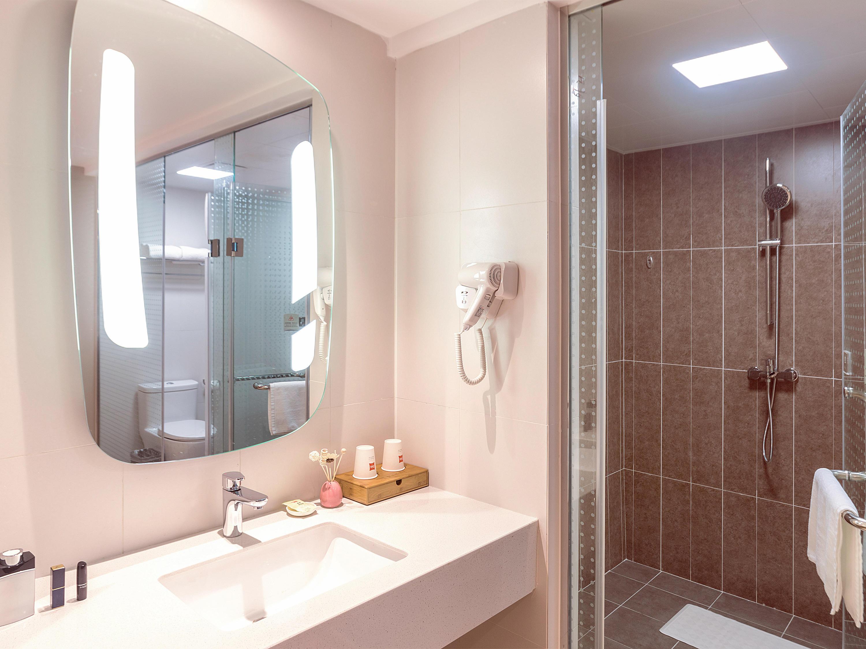 Ibis Zhengzhou Longhai Road Экстерьер фото
