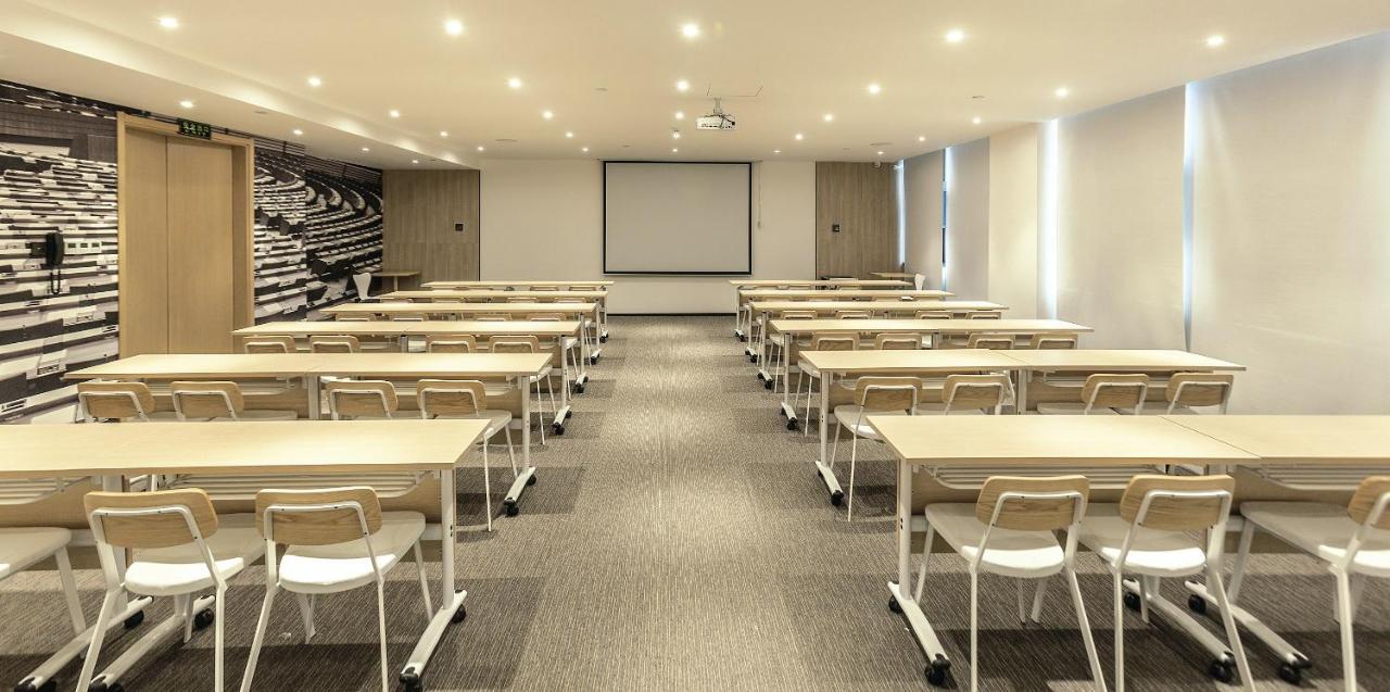 Ibis Zhengzhou Longhai Road Экстерьер фото